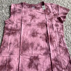 Pink T-Shirt 
Pink
Size: LG